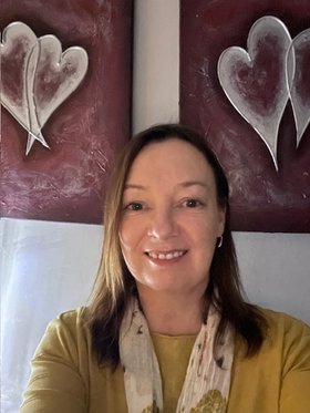 Julia Wakefield-Harrey, accredited integrative counsellor